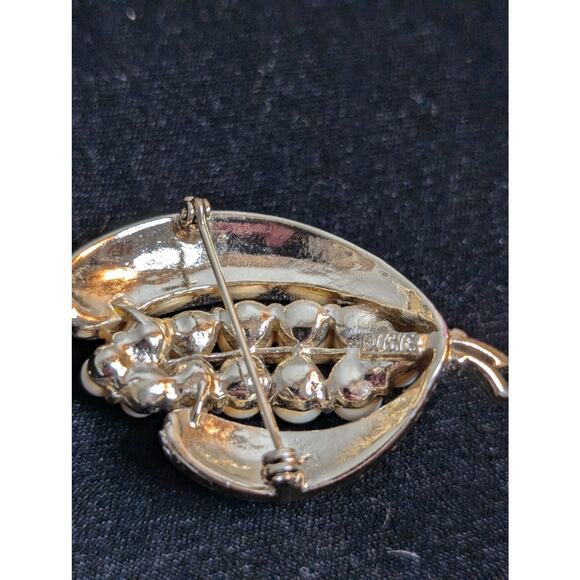 Vintage Lisner Brushed Gold Tone Faux Pearl Floral Spray Brooch - Picture 2 of 4